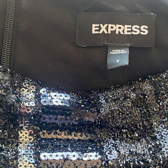Express sequin mini skirt. - Picture 6 of 6